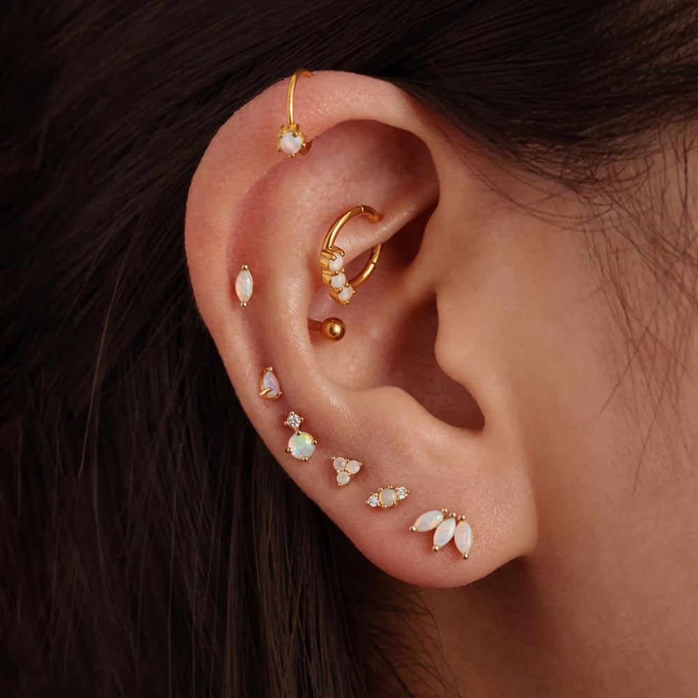 Piercing all'Hélix Melosa, con un design sofisticato e minimale per migliorare il tuo stile
