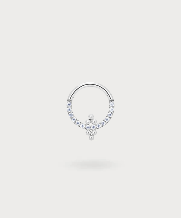 Piercing Helix in titanio Alessandra, bellezza duratura e ipoallergenica