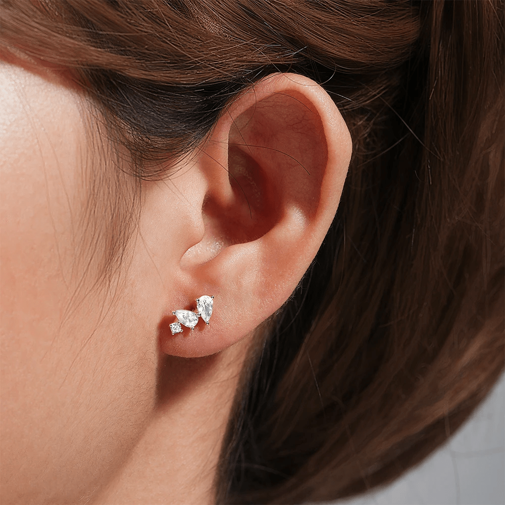 Il piercing flat Elisenda: un luccichio discreto per l'orecchio