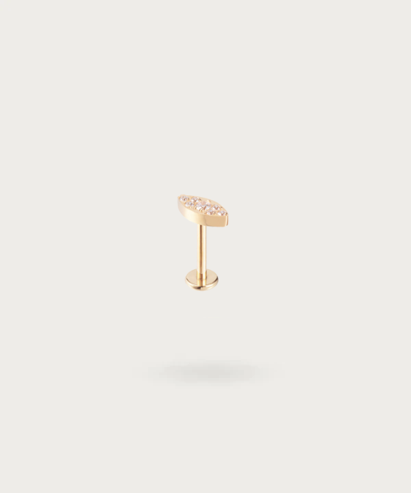 Piercing Helix in Titanio con finitura dorata.