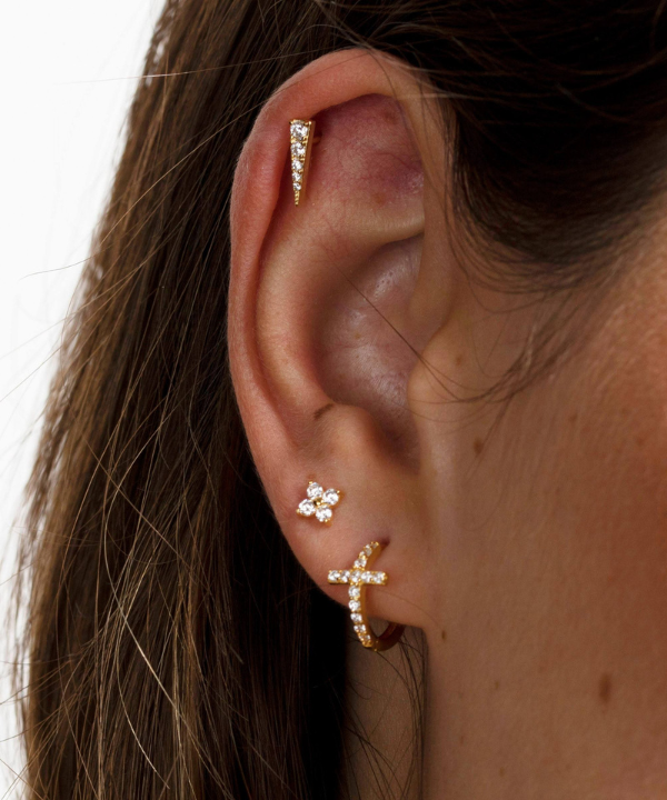 Piercing Rook in titanio ipoallergenico per pelli sensibili