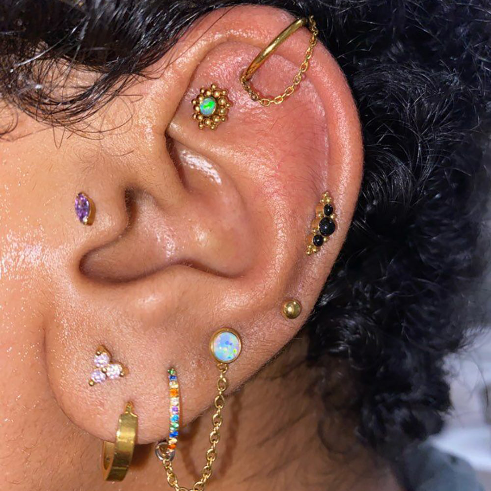 Durabilità e Stile del Piercing Orecchino in Titanio Helix Julieta