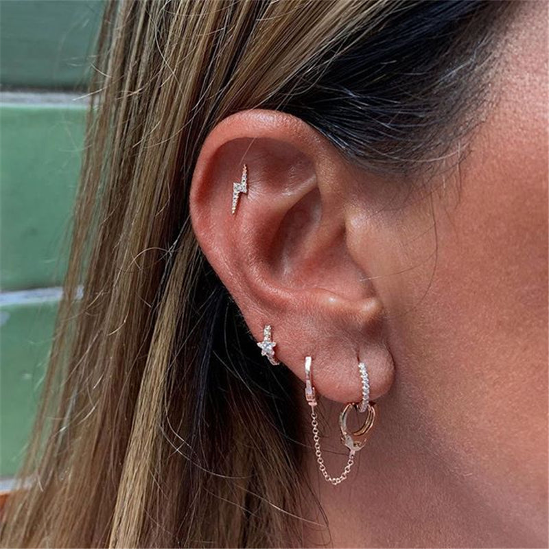 Dettagli del Piercing Orecchio flat Carla con Zirconi